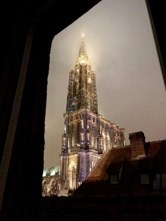 Carpe Diem Home - Au Pied De La Cathedrale Strasbourg Bagian luar foto